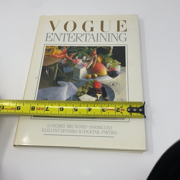 Vogue Entertaining Coffee Table Book - Picture 7 of 14